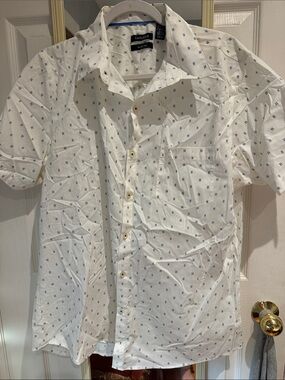 Van Heusen White Short-Sleeve Button-Down Shirt with Blue Micro Motif